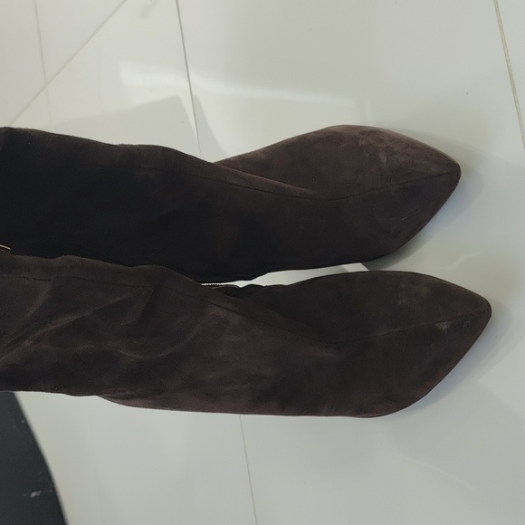 Boots - Picture 4 of 4